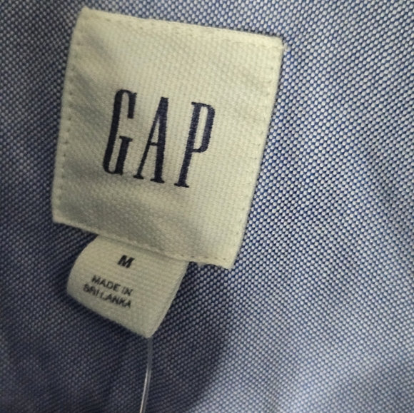 NWT GAP Men's Blue Button Down Shirt Size Medium - Picture 3 of 5